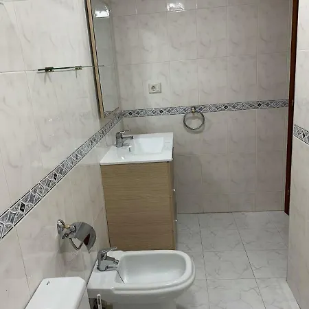 Privado A 15 Minutos De Santiago Y 15 De Playas De Noia Y Barbanza Apartamento