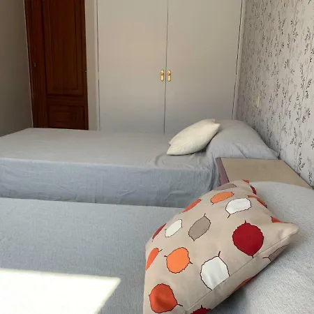 Privado A 15 Minutos De Santiago Y 15 De Playas De Noia Y Barbanza Apartamento Rois